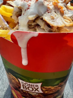 Dönerbox mit Hähnchen Döner